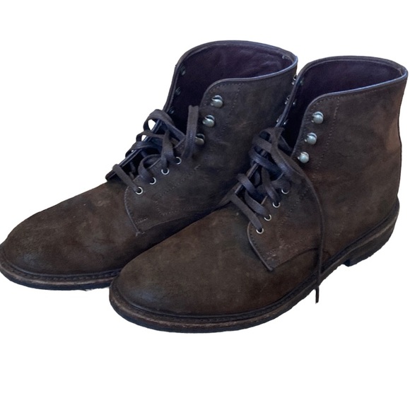 Allen Edmonds Other - Allen Edmonds Higgins Mill brown waxed suede 11d